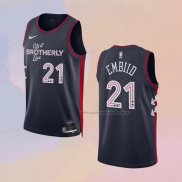 Camiseta Philadelphia 76ers Joel Embiid NO 21 Ciudad 2023-24 Azul