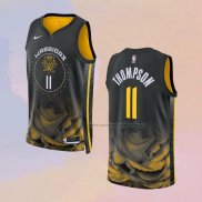 Camiseta Golden State Warriors Klay Thompson NO 11 Ciudad 2022-23 Negro