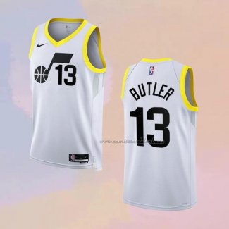 Camiseta Utah Jazz Jared Butler NO 13 Association 2022-23 Blanco